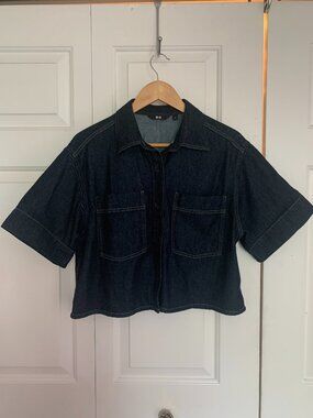 Uniqlo Short Sleeved Cropped Demin Top